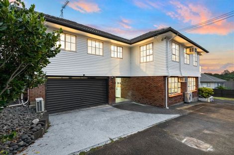 Photo of property in 1/52 Aberdeen Road, Campbells Bay, Auckland, 0620