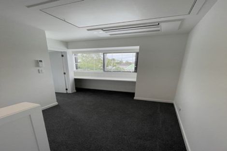 Photo of property in 16a Hamurana Place, Te Atatu Peninsula, Auckland, 0610