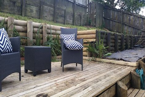 Photo of property in 1/17 Kupari Place, Totara Vale, Auckland, 0629