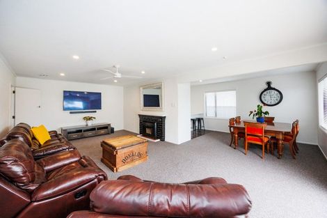 Photo of property in 28 Grey Street, Feilding, 4702