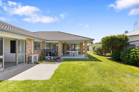 Photo of property in 21 Madison Street, Cambridge, 3434