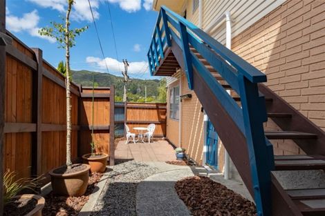 Photo of property in 9 Lowry Crescent, Stokes Valley, Lower Hutt, 5019