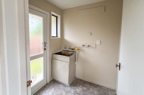 Photo of property in 2/42 Chipping Lane, Redwood, Christchurch, 8051