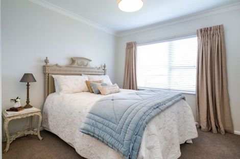 Photo of property in 2 Lovat Street, Havelock North, 4130