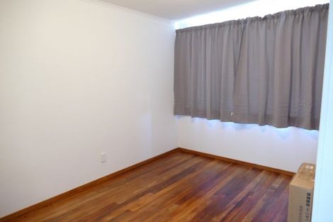 Photo of property in 20 Brains Road, Kelston, Auckland, 0602