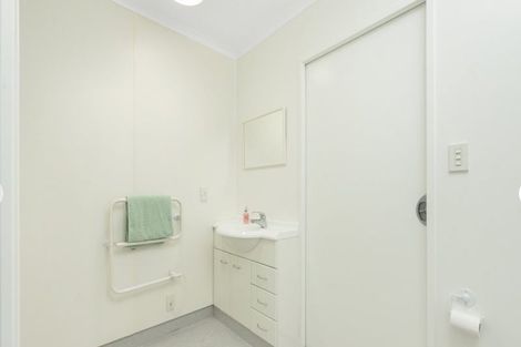 Photo of property in 8d Heath Street, Mount Maunganui, 3116