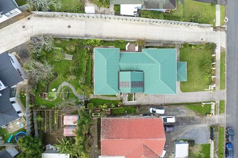 Photo of property in 96 Cardiff Road, Pakuranga, Auckland, 2010