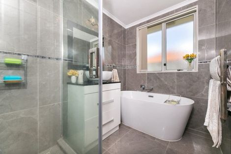 Photo of property in 11 Chayward Place, Mangere, Auckland, 2022