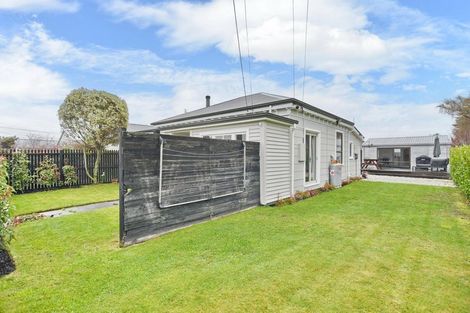 Photo of property in 25 Mackworth Street, Woolston, Christchurch, 8062