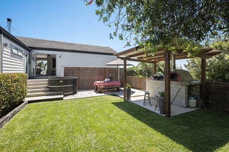 Photo of property in 72 Rewa Road, Maraetai, Auckland, 2018