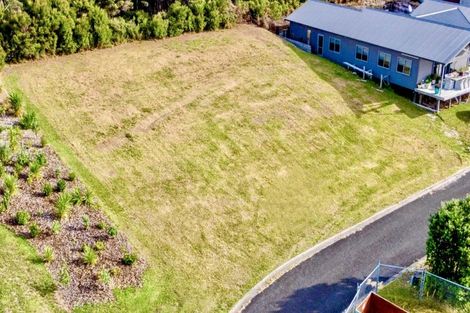 Photo of property in 14 Sunrise Place, Cable Bay, 0420