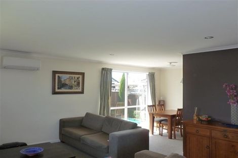 Photo of property in 1/17 Daniels Road, Redwood, Christchurch, 8051