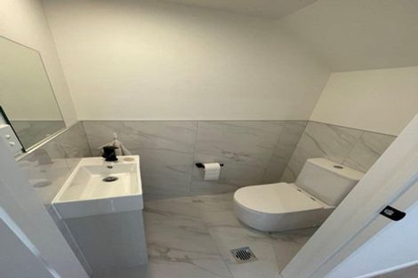 Photo of property in 4 Toanga Place, Mount Wellington, Auckland, 1062