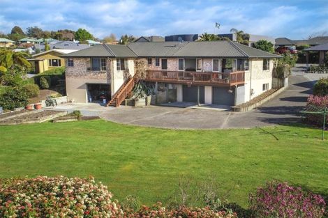 Photo of property in 10 Coutts Place, Mapua, 7005