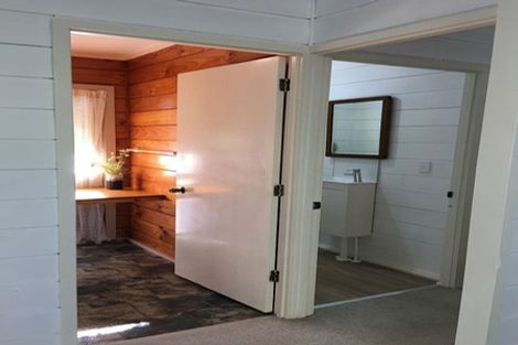 Photo of property in 11 Kereru Grove, Greenhithe, Auckland, 0632