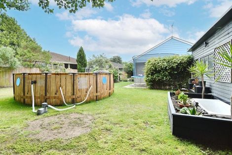 Photo of property in 27 Heathglen Avenue, Parklands, Christchurch, 8083