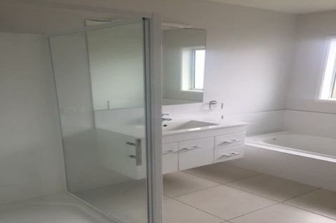 Photo of property in 15a Caldera Close, Pyes Pa, Tauranga, 3112