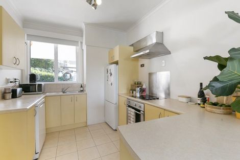 Photo of property in Samoa High Commission, 4/1 Wesley Road, Kelburn, Wellington, 6012