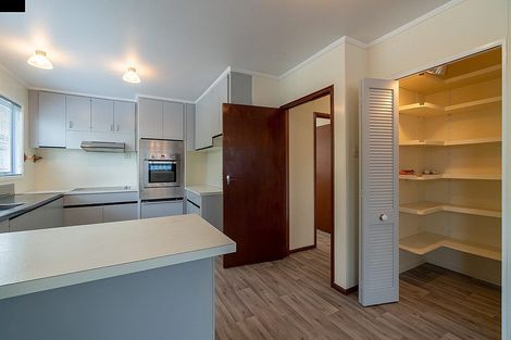 Photo of property in 100 Frankley Road, Frankleigh Park, New Plymouth, 4310