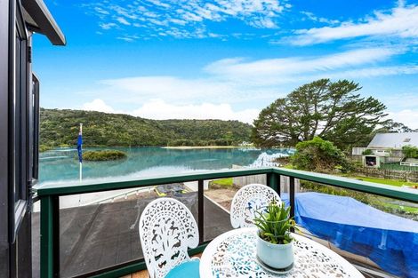 Photo of property in 8 Waiwera Road, Waiwera, Orewa, 0994