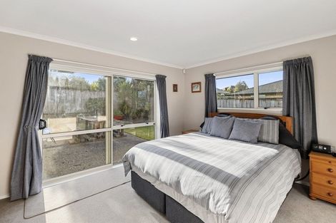 Photo of property in 29 Leanne Way, Waikanae Beach, Waikanae, 5036