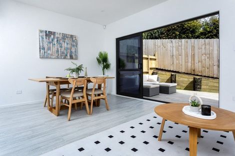 Photo of property in 58 County Road, Torbay, Auckland, 0630