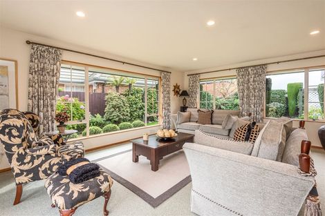 Photo of property in 7 Tavistock Place, Russley, Christchurch, 8042