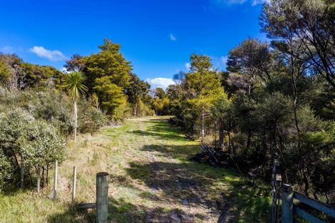 Photo of property in 239 Rangiora Road, Kaiwaka, 0573