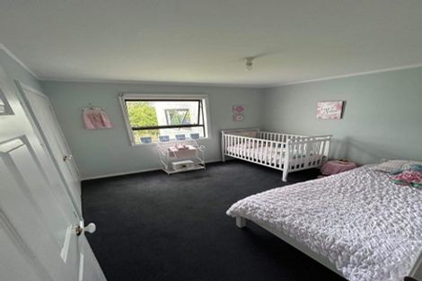 Photo of property in 473 Glenfield Road, Glenfield, Auckland, 0629