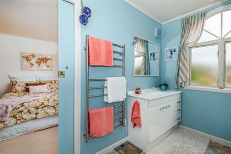 Photo of property in 22 David Street, Bayswater, Auckland, 0622