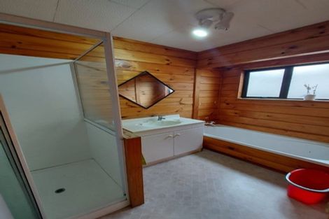 Photo of property in 4/68 West Coast Road, Glen Eden, Auckland, 0602