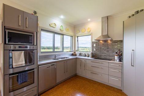 Photo of property in 52a Ruahine Street, Dannevirke, 4930