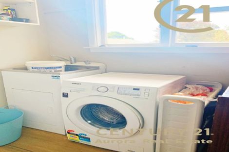 Photo of property in 5 Glenora Place, Hornby, Christchurch, 8042