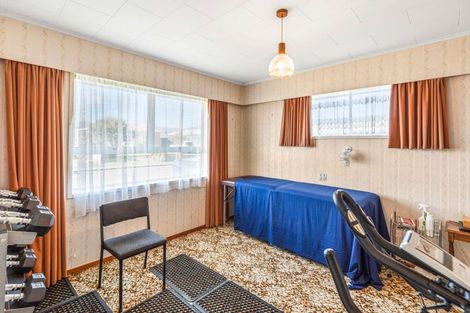 Photo of property in 43 Rugby Street, Levin, 5510