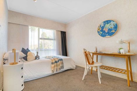 Photo of property in 15 Corilin Place, Mangakakahi, Rotorua, 3015