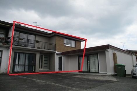 Photo of property in 1/14a Kurnell Drive, Botany Downs, Auckland, 2010