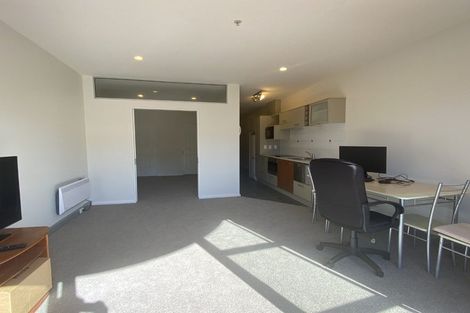 Photo of property in Atrium Towers, 7h/154 The Terrace, Wellington Central, Wellington, 6011