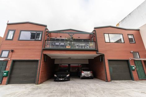 Photo of property in 2/1 Vivian Street, Te Aro, Wellington, 6011