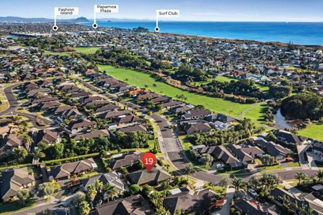 Photo of property in 19 Carrington Drive, Papamoa Beach, Papamoa, 3118