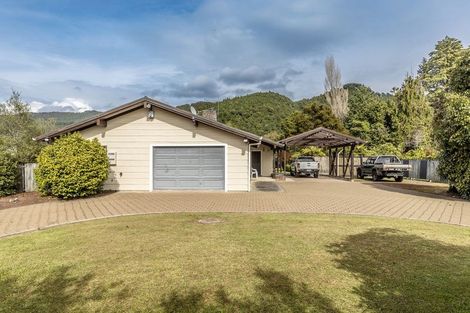 Photo of property in 477 Matariki Street, Tokaanu, Turangi, 3381