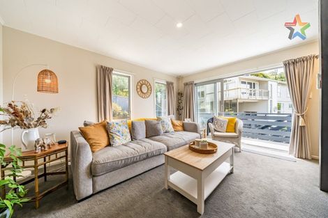 Photo of property in 85a Mulberry Street, Normandale, Lower Hutt, 5010