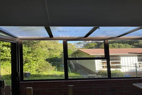 Photo of property in 6 Churton Drive, Churton Park, Wellington, 6037