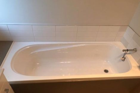 Photo of property in 75a Fields Parade, Oteha, Auckland, 0632