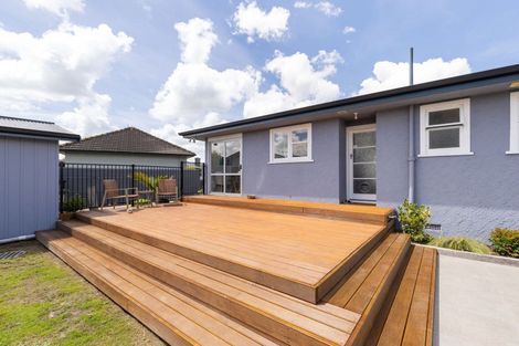 Photo of property in 25 Battersea Place, Roslyn, Palmerston North, 4414
