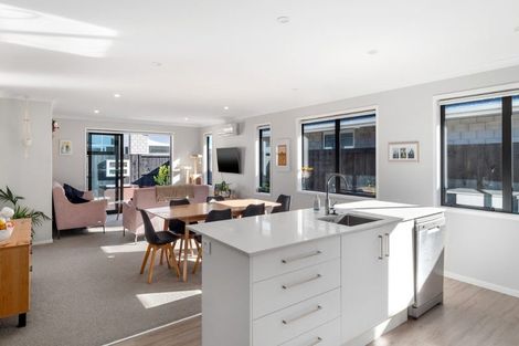 Photo of property in 3 Tamapahore Boulevard, Papamoa Beach, Papamoa, 3118