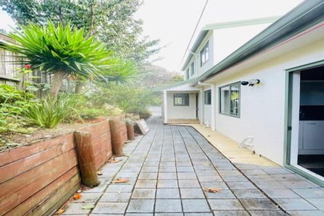 Photo of property in 108 Seaview Road, Glenfield, Auckland, 0629