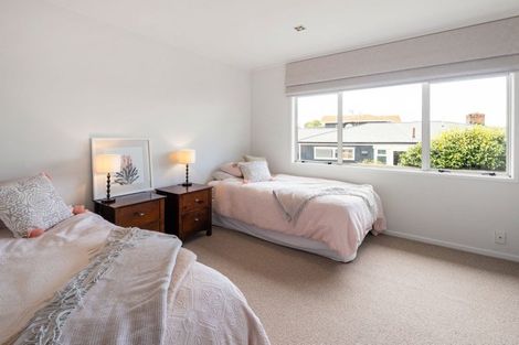 Photo of property in 42 Beerescourt Road, Beerescourt, Hamilton, 3200