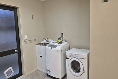 Photo of property in 37 Evergreen Crescent, Trentham, Upper Hutt, 5018