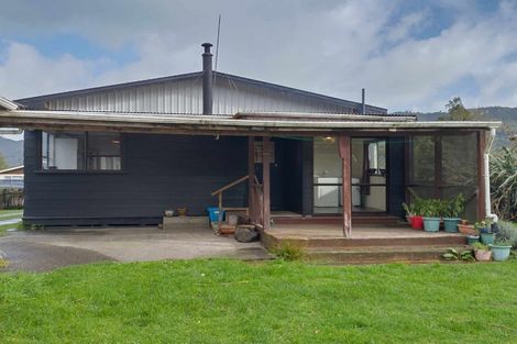 Photo of property in 14 Ballance Street, Runanga, 7803