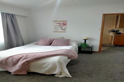 Photo of property in 10 Railway Esplanade, East Gore, Gore, 9710